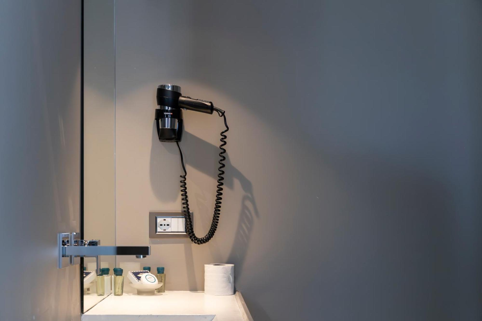 Bed and Breakfast Milestone (Adults Only) Quartu SantʼElena Exteriér fotografie