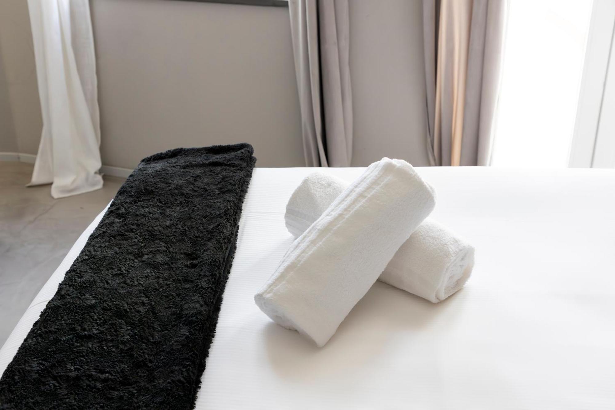 Bed and Breakfast Milestone (Adults Only) Quartu SantʼElena Exteriér fotografie